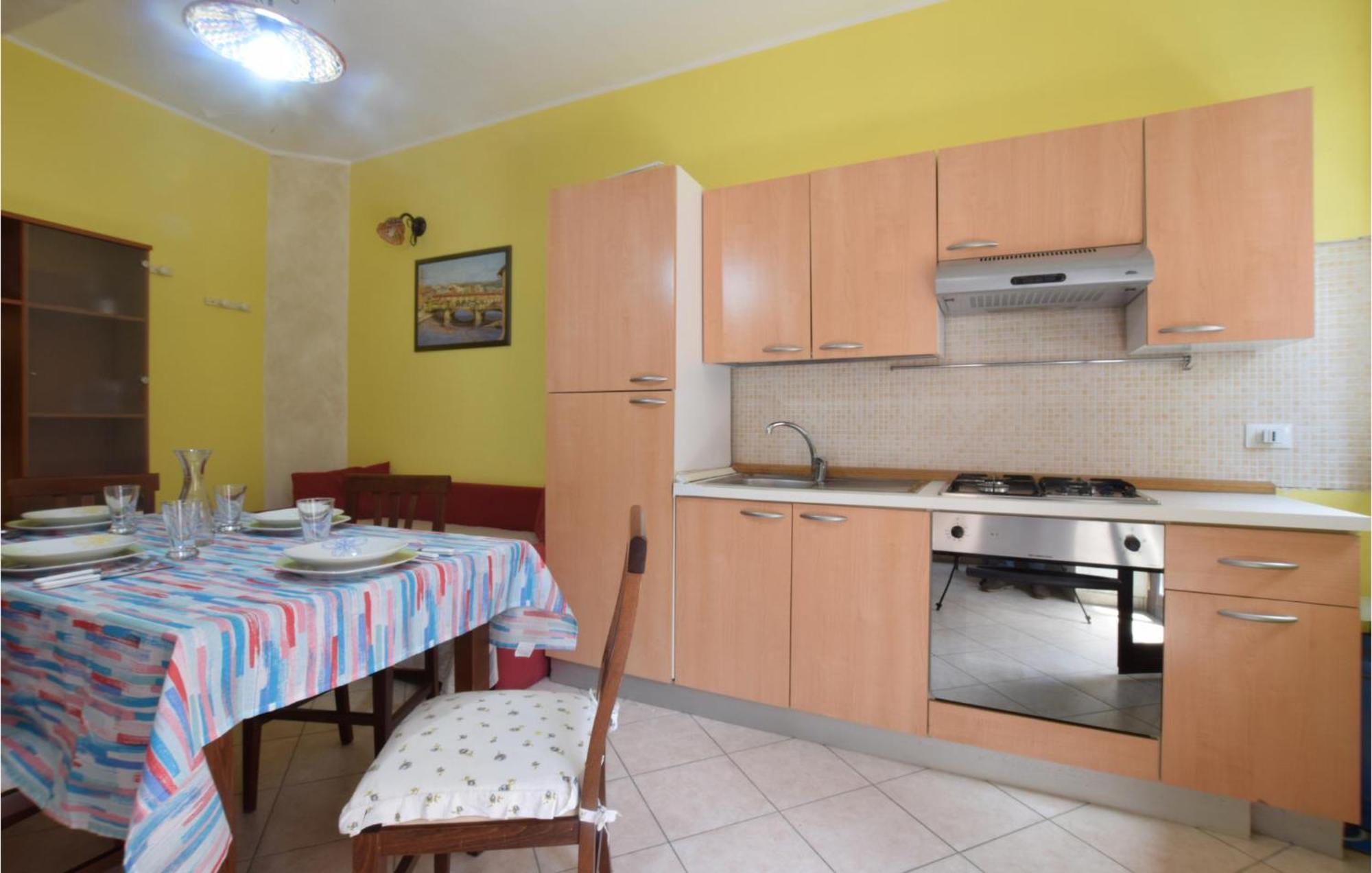 Beautiful In With Kitchen Holiday home
